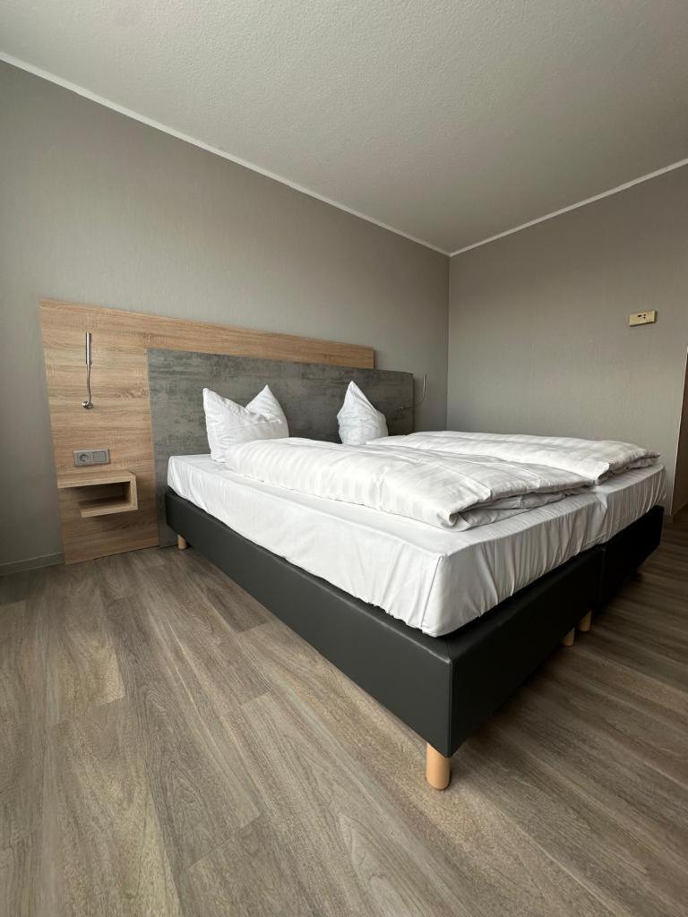 Rheinhessen Inn Gmbh Wörrstadt エクステリア 写真