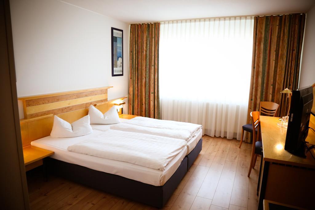 Rheinhessen Inn Gmbh Wörrstadt エクステリア 写真